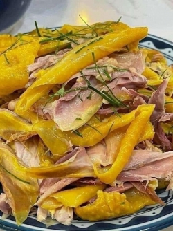 Gà ri ủ muối tiêu nguyên con