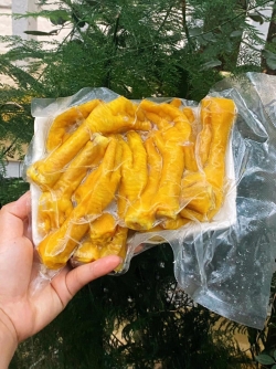 Chân gà ủ muối