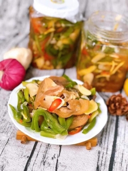 Gân bò muối rau tiến vua