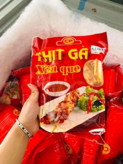 Thịt gà xiên que