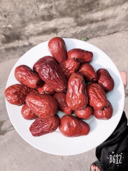 Táo đỏ Tân Cương