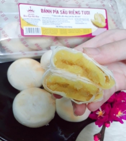 Bánh pía sầu riêng tươi