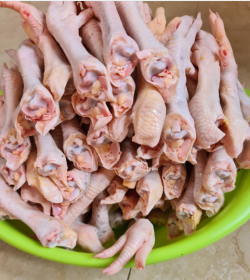 Chân gà tươi