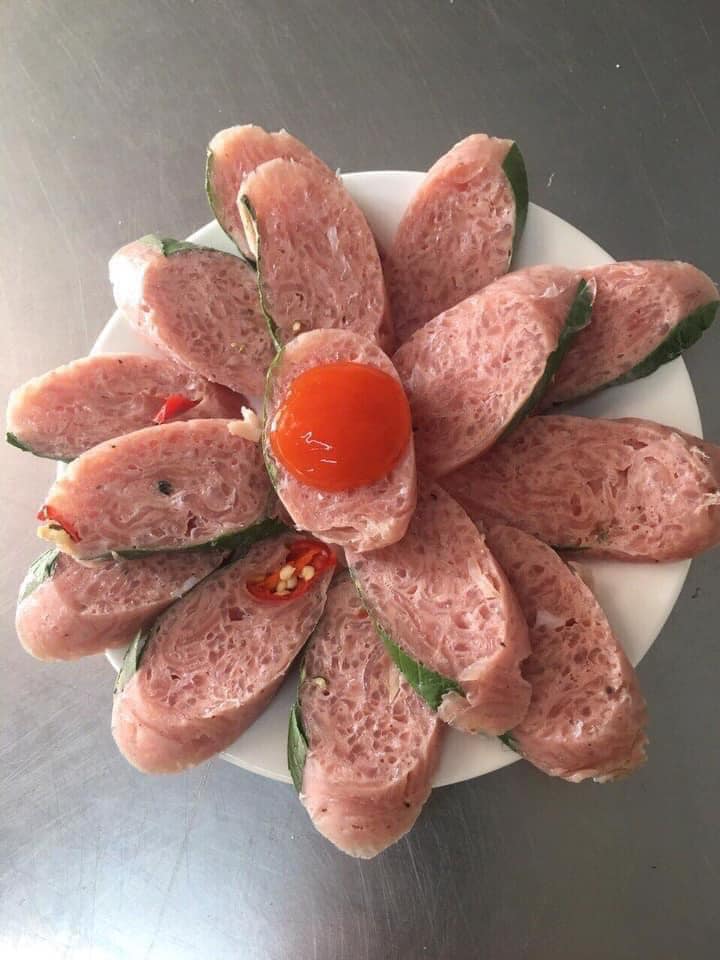 Cửa hàng giò chả Vân An