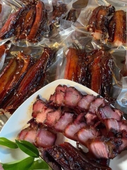 Ba chỉ lợn gác bếp